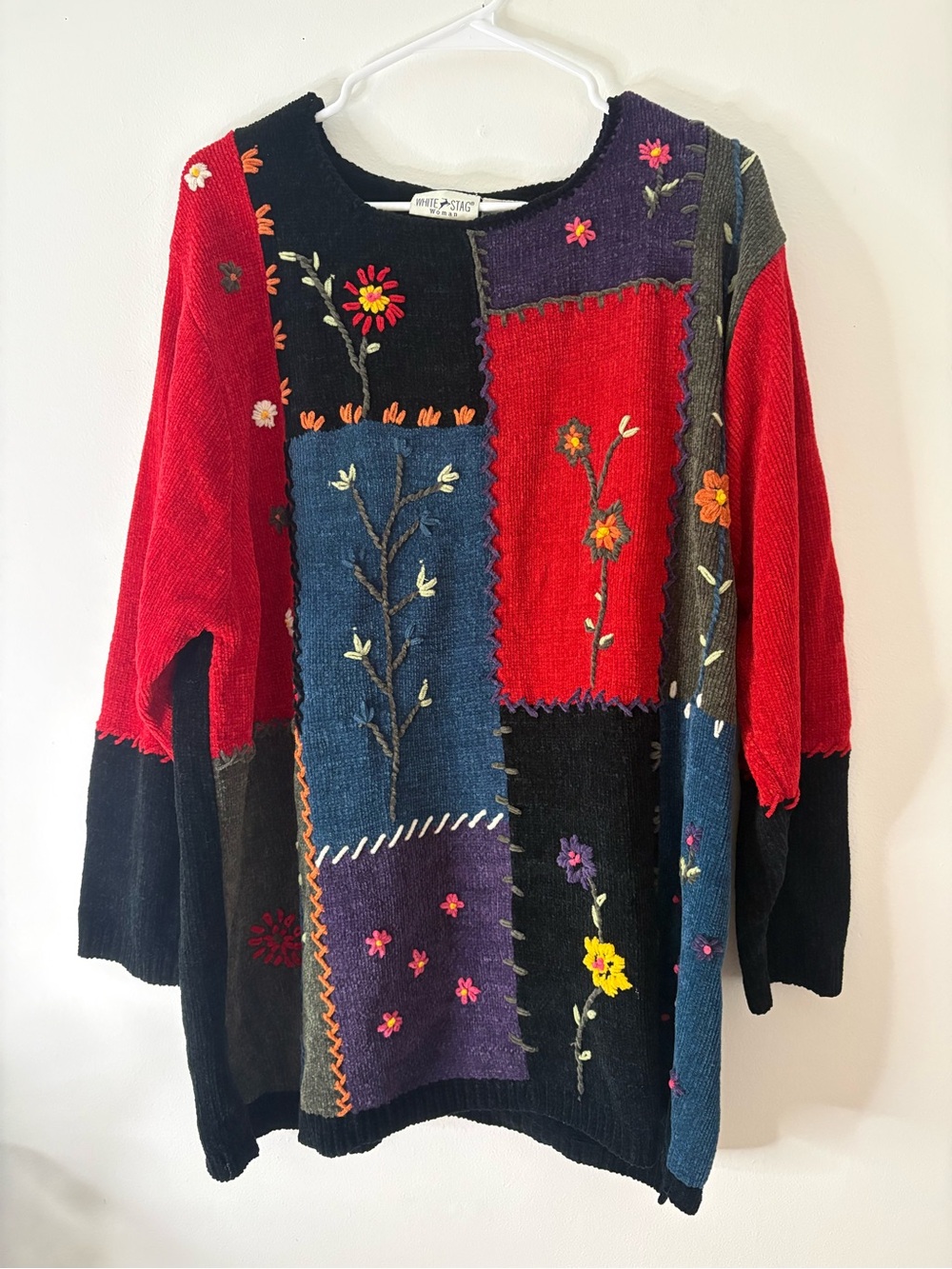 White Stag Patchwork Embroidered Crewneck Sweater - Red, Blue, Black, Purple